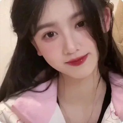 穿风信子蓝的少女海报